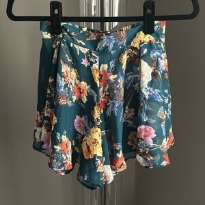 Show Me Your Mumu Shorts - S